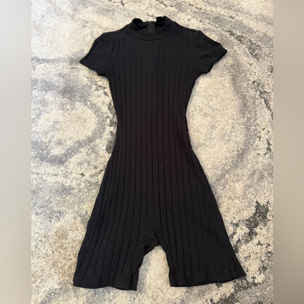 Black Ribbed Knit Top